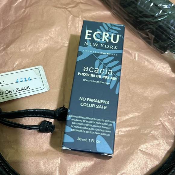 Boutique soft PU leather purse with a complementary gift of ECRU, New York NEW - Picture 2 of 5